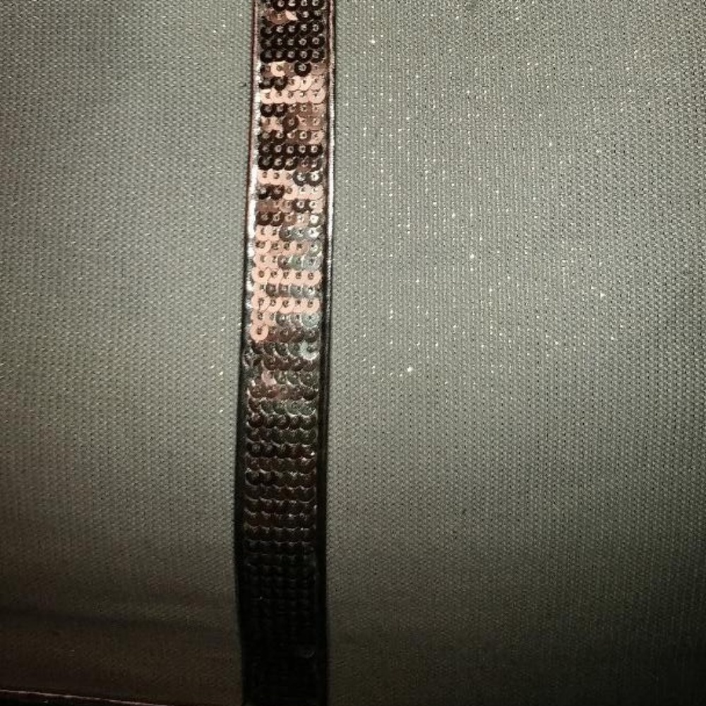 VICTORIA'S SECRET canvas/gold sequin bag - Picture 6 of 6